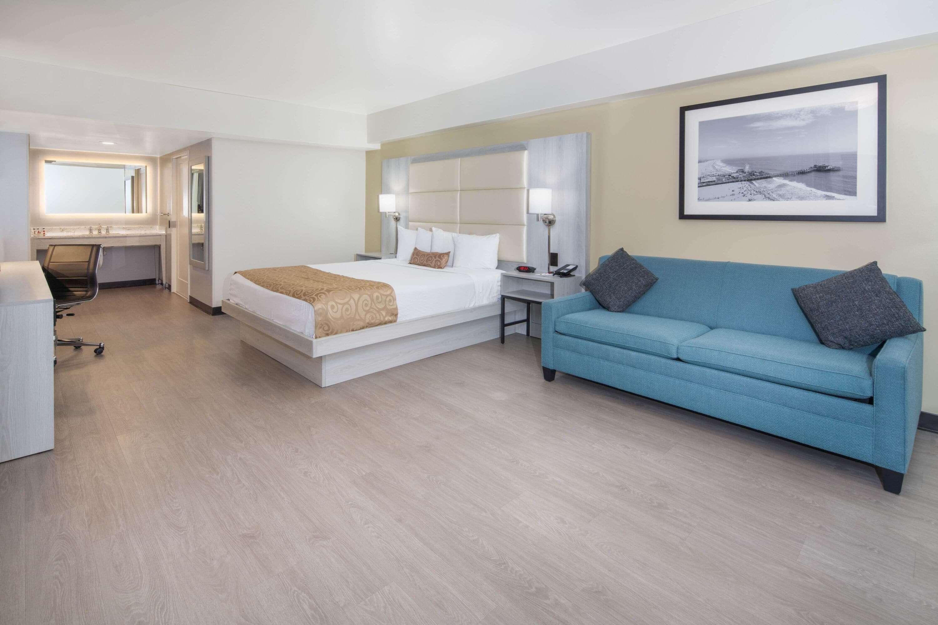 Hotel Ramada By Wyndham Burbank Airport Exterior foto