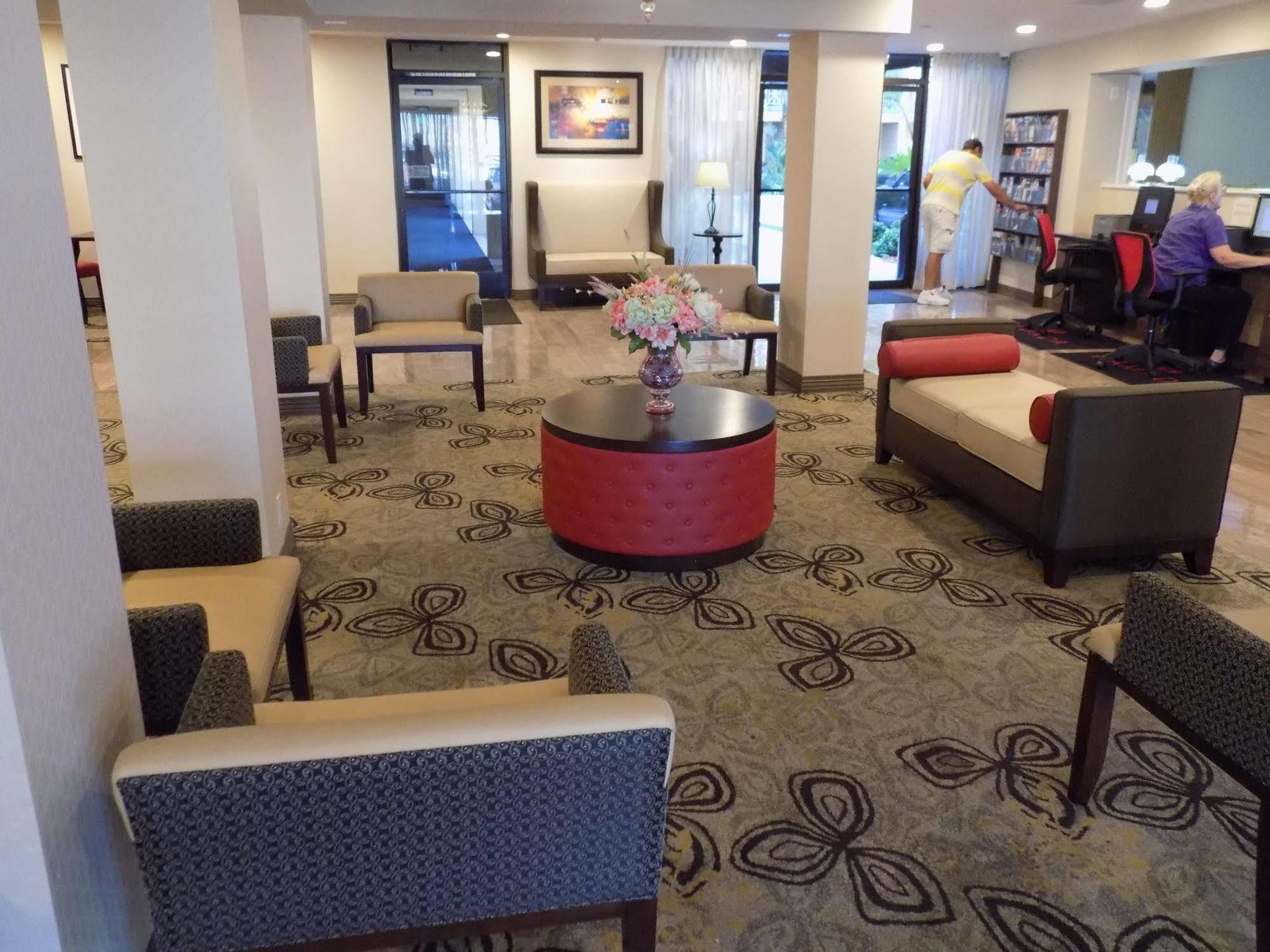 Hotel Ramada By Wyndham Burbank Airport Exterior foto
